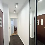 Oomph Urban Oasis 1br Escape