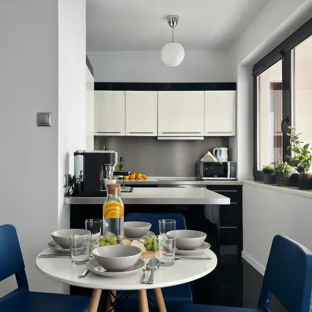 Oomph Urban Oasis 1br Escape Apartament Warszawa