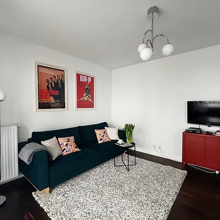Apartment Oomph Urban Oasis 1br Escape Warsaw