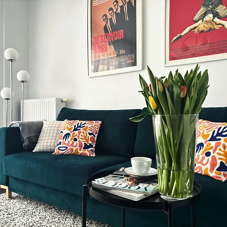Oomph Urban Oasis 1br Escape Apartment Warsaw